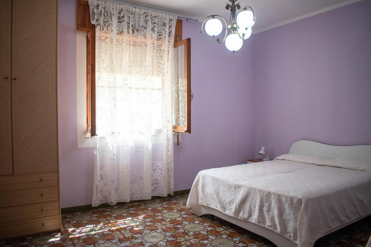 Casa Vacanze "Villa Severina" Iun R6166 R6692 Carbonia Zewnętrze zdjęcie