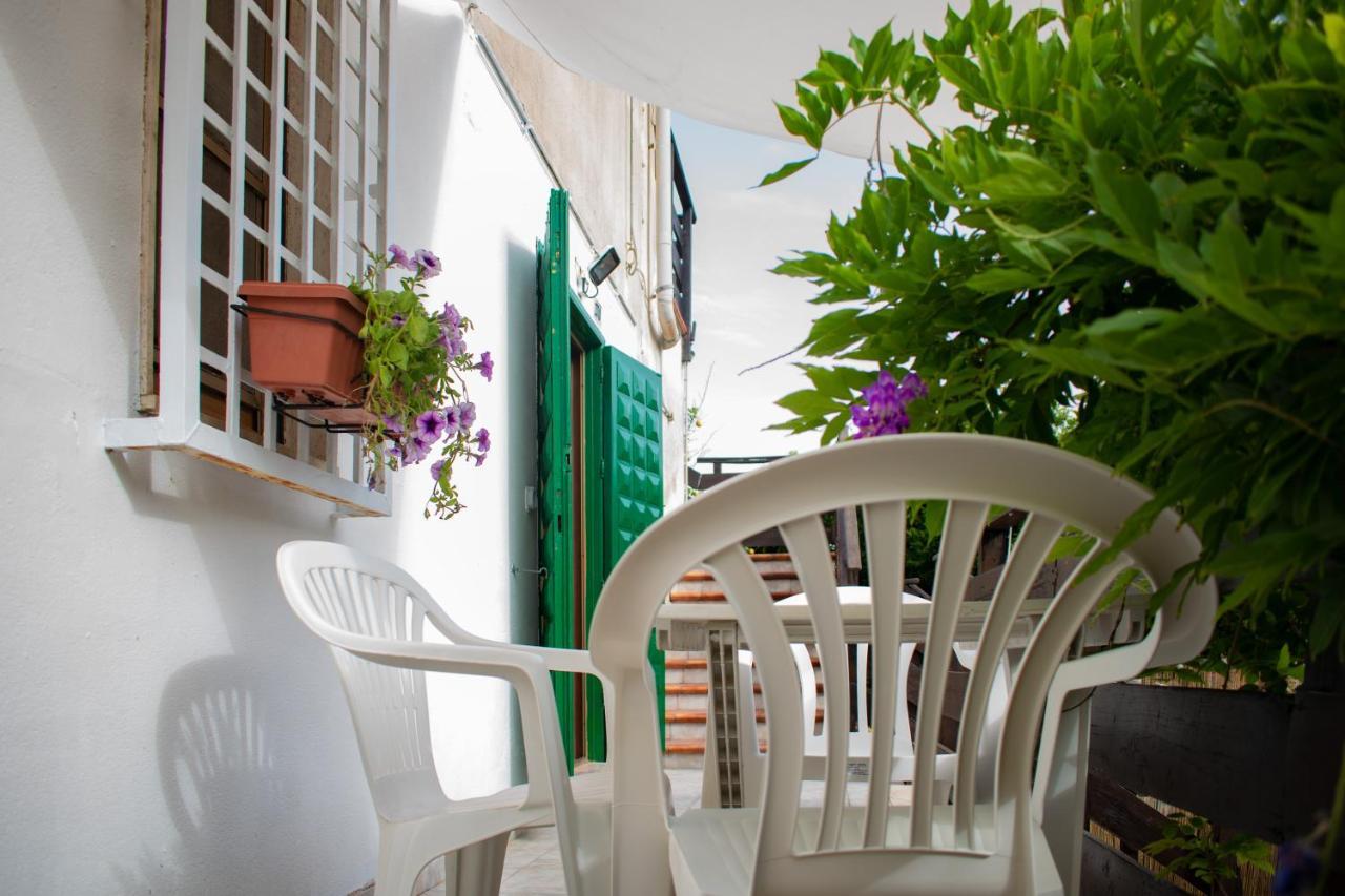 Casa Vacanze "Villa Severina" Iun R6166 R6692 Carbonia Zewnętrze zdjęcie